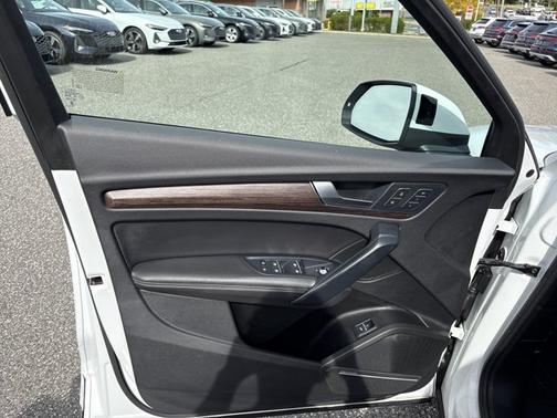 2023 Audi Q5 Sportback S line Premium Plus