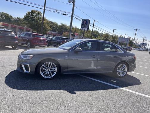 2023 Audi A4 S line Premium Plus