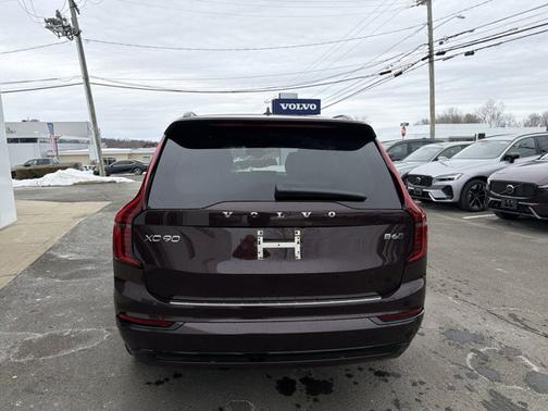 2026 Volvo XC90 Ultra Dark Theme