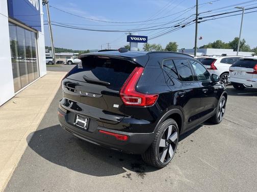 2024 Volvo XC40 Recharge Pure Electric Plus