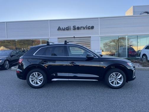 2023 Audi Q5 S line Premium