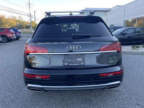 2023 Audi Q5 S line Premium