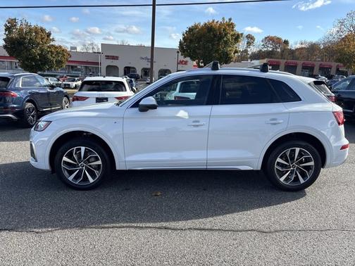 2023 Audi Q5 S line Premium
