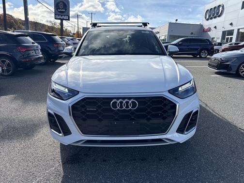 2023 Audi Q5 S line Premium