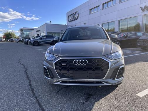 2025 Audi Q5 S line Premium Plus