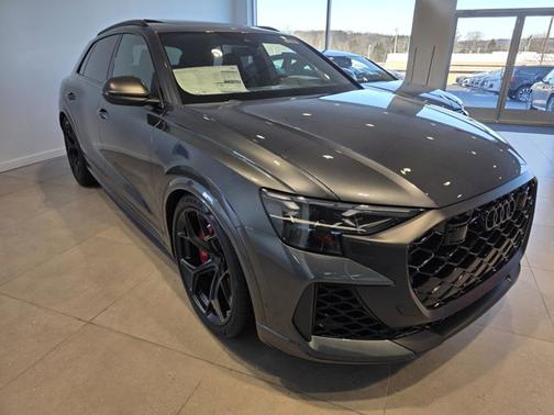 2026 Audi RS Q8 performance