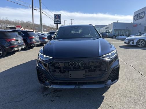 2024 Audi Q8 Premium Plus