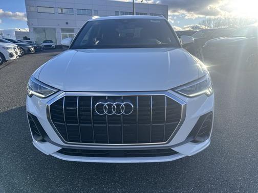 2025 Audi Q3 S line Premium Plus
