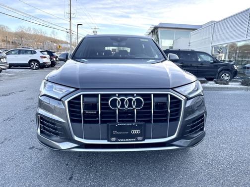 2022 Audi Q7 Premium Plus