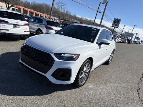 2024 Audi Q5 S line Premium Plus