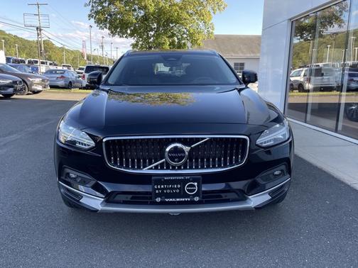 2022 Volvo V90 Cross Country 5DR AWD B6