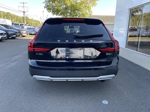 2022 Volvo V90 Cross Country 5DR AWD B6