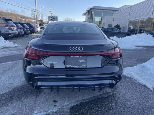 2023 Audi e-tron GT Prestige