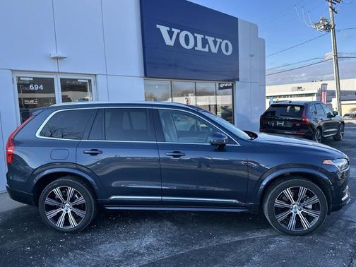 2025 Volvo XC90 Plug-In Hybrid Core