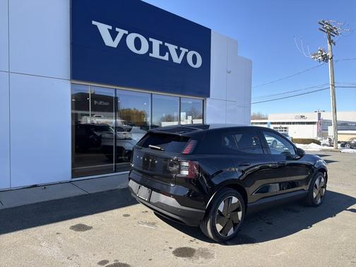 Onyx Black Metallic 2026 Volvo EX30 Ultra