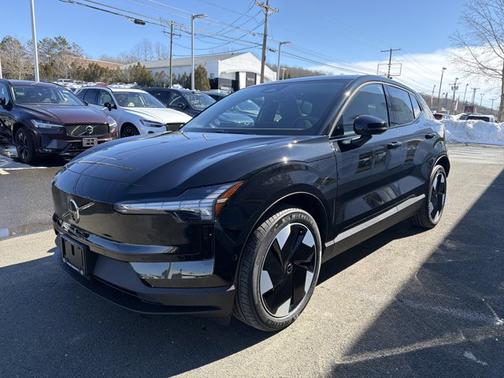 Onyx Black Metallic 2026 Volvo EX30 Ultra