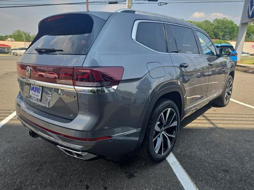 2025 Volkswagen Atlas 2.0T SEL Premium R-Line