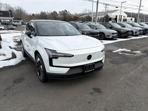 2026 Volvo EX30 Plus