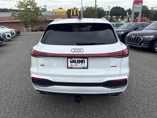 2025 Audi Q5 Premium Plus