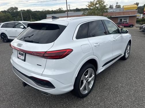 2025 Audi Q5 Premium Plus
