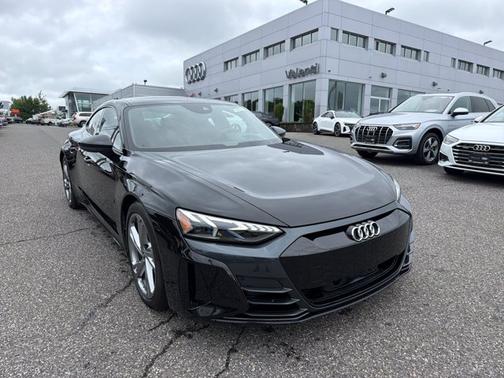 MYTHIS BLACK 2024 Audi e-tron GT Prestige