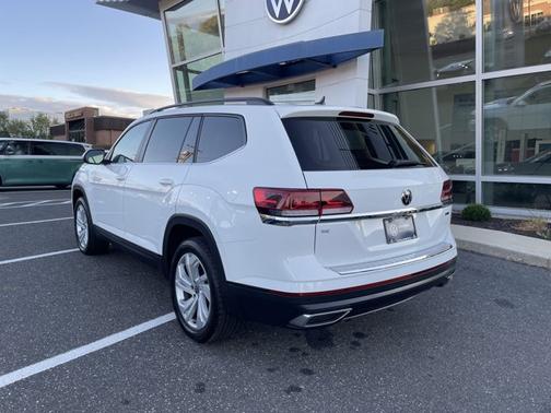2022 Volkswagen Atlas 2.0T SE w/Technology