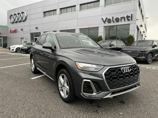 2024 Audi Q5 S line Premium