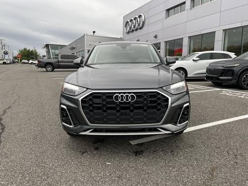 2024 Audi Q5 S line Premium