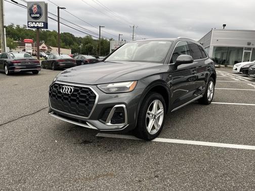 2024 Audi Q5 S line Premium