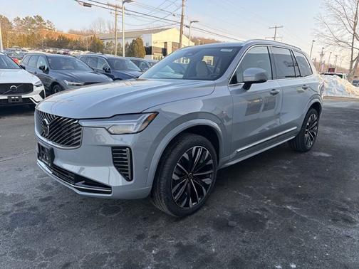 2026 Volvo XC90 Plus