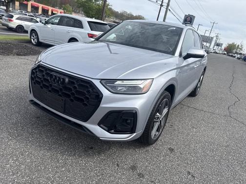 2023 Audi Q5 S line Premium Plus