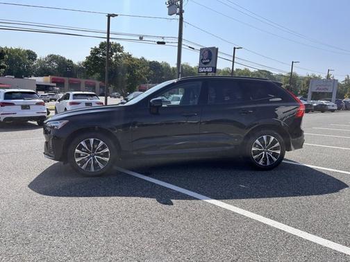2025 Volvo XC60 Plus