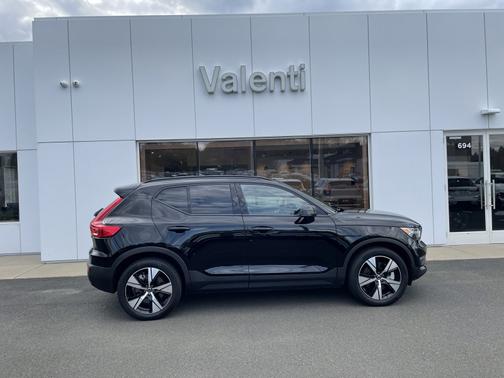 2021 Volvo XC40 4DR EAWD P8 RECHA