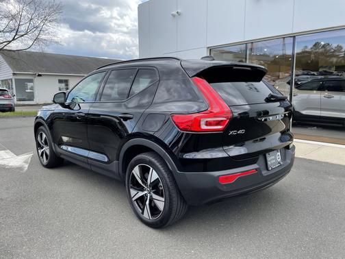 2021 Volvo XC40 4DR EAWD P8 RECHA