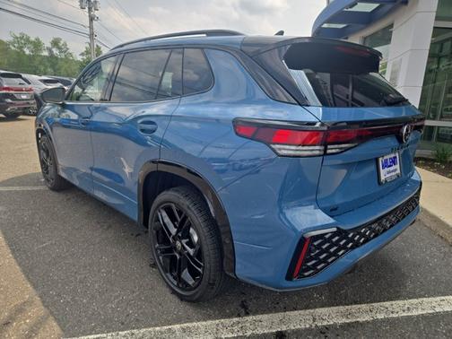 2025 Volkswagen Tiguan SE R-Line Black