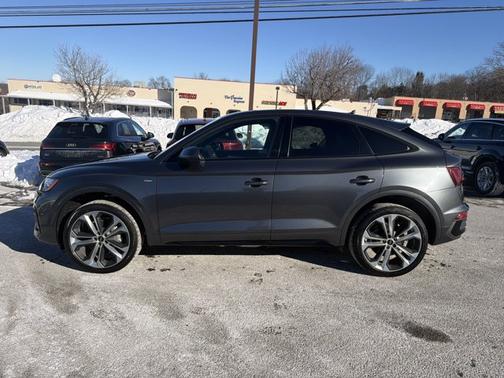 2023 Audi Q5 Sportback S line Premium Plus