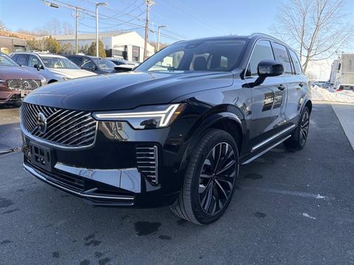2026 Volvo XC90 Plus