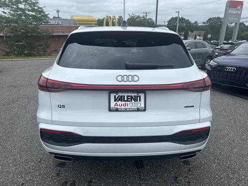 2025 Audi Q5 Premium Plus