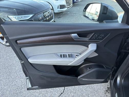 2023 Audi Q5 Sportback S line Premium Plus