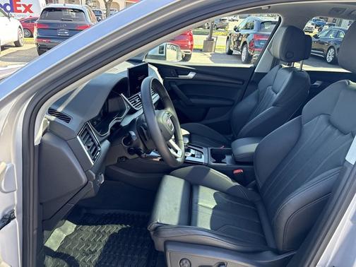 2025 Audi Q5 S line Premium Plus