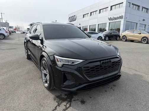 2024 Audi SQ8 e-tron Prestige