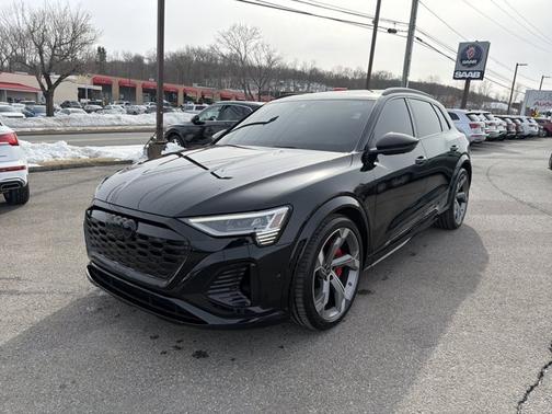 2024 Audi SQ8 e-tron Prestige