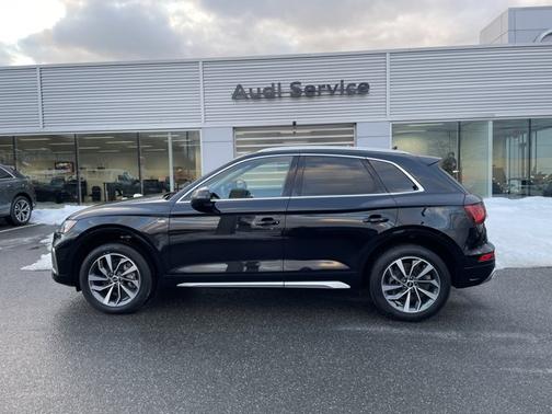 2023 Audi Q5 S line Premium Plus