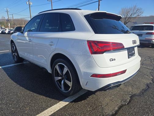 2023 Audi Q5 S line Premium Plus
