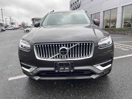 2024 Volvo XC90 Plus Bright Theme