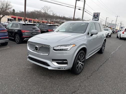 2025 Volvo XC90 Core