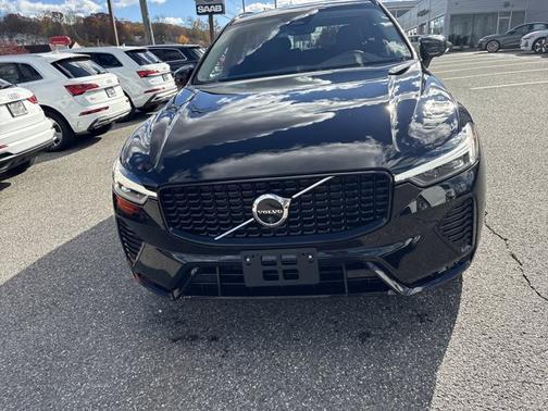 2025 Volvo XC60 Plus