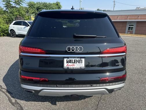 2025 Audi Q7 Premium Plus
