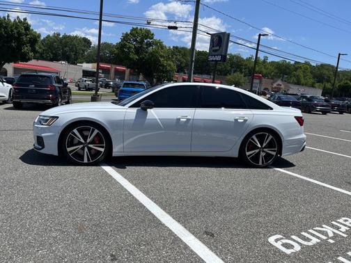 2022 Audi S6 Premium Plus