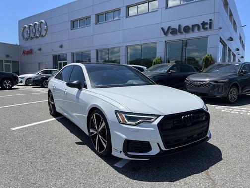2022 Audi S6 Premium Plus